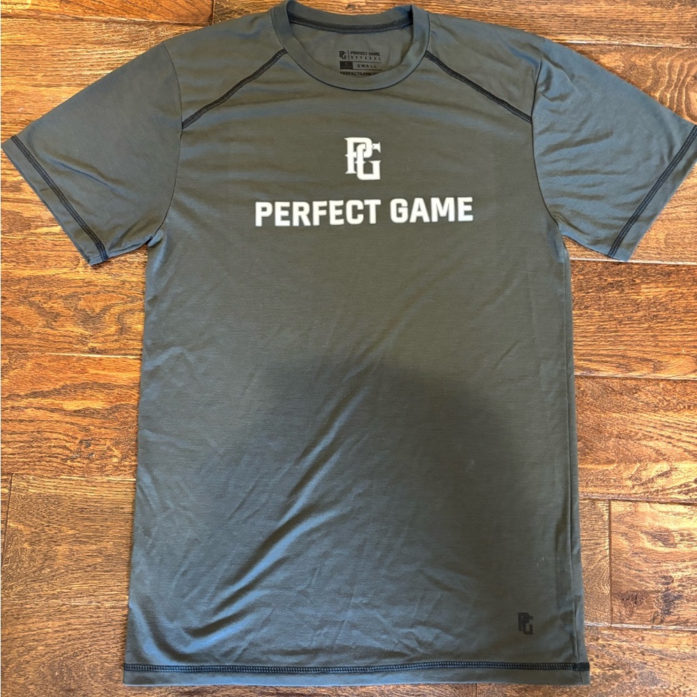 Perfect Game baseball t shirt adult small